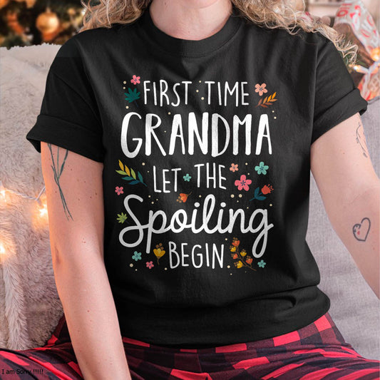FIRST TIME GRANDMA T-SHIRT – PERFECT GIFT FOR NEW GRANDMAS - TLEE00 (SKU8-GRA00)