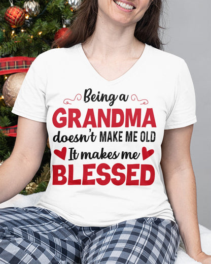 BEING A GRANDMA DOESN'T MAKE ME OLD- IT MAKES ME BLESSED TLEE00